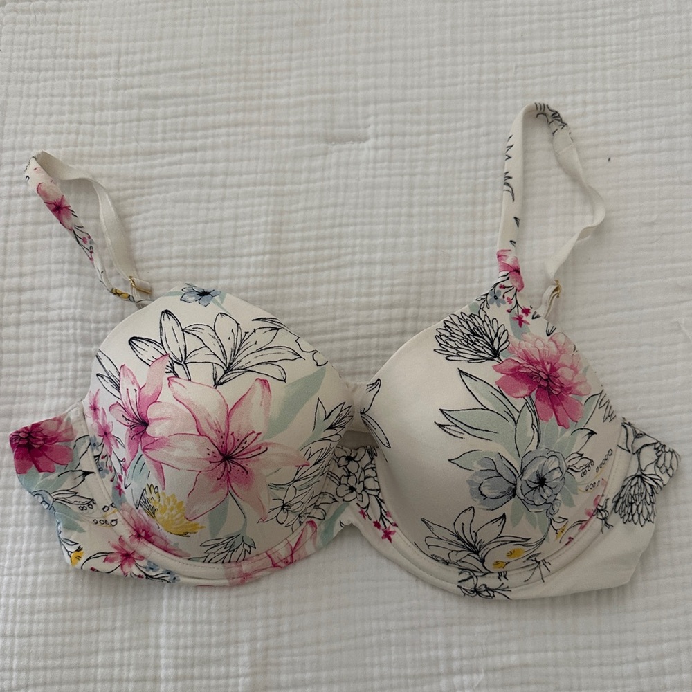 Soma Embraceable Perfect Coverage Underwire Bra 36C Boutique Floral Ivory